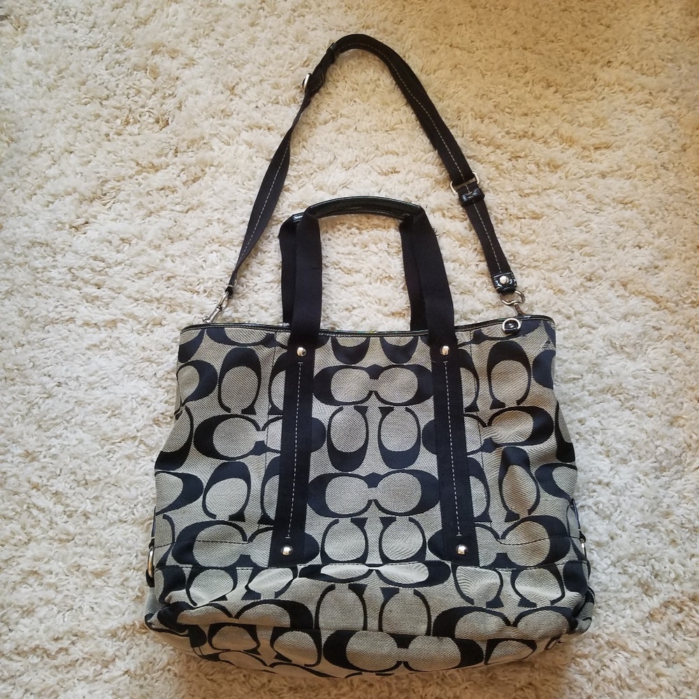 COACH Signature Black Duffle Bag Authentic